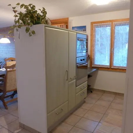 Sleeps 6 Wifi Apartment Zweisimmen